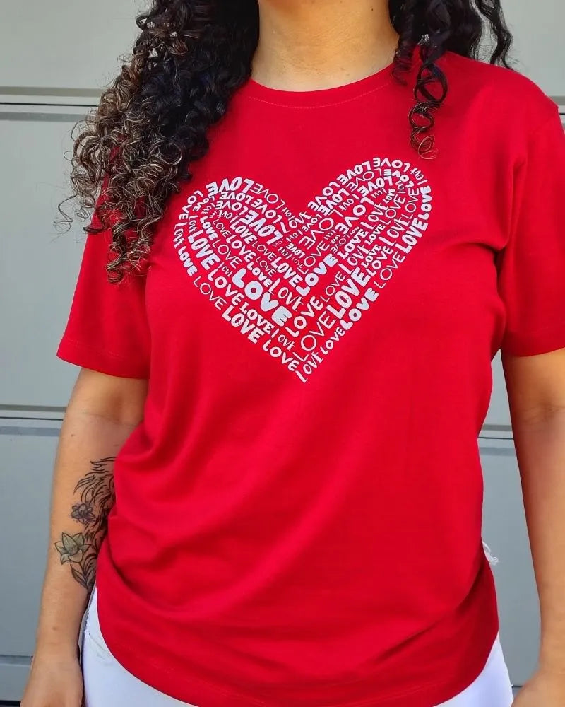 CAMISETA CORAZÓN DE LETRAS