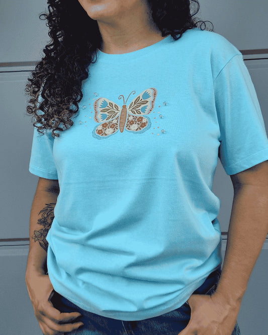 CAMISETA MARIPOSA CON PERLAS